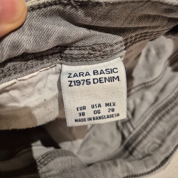 Zara Women`s Skinny Jeans - Picture 3 of 6